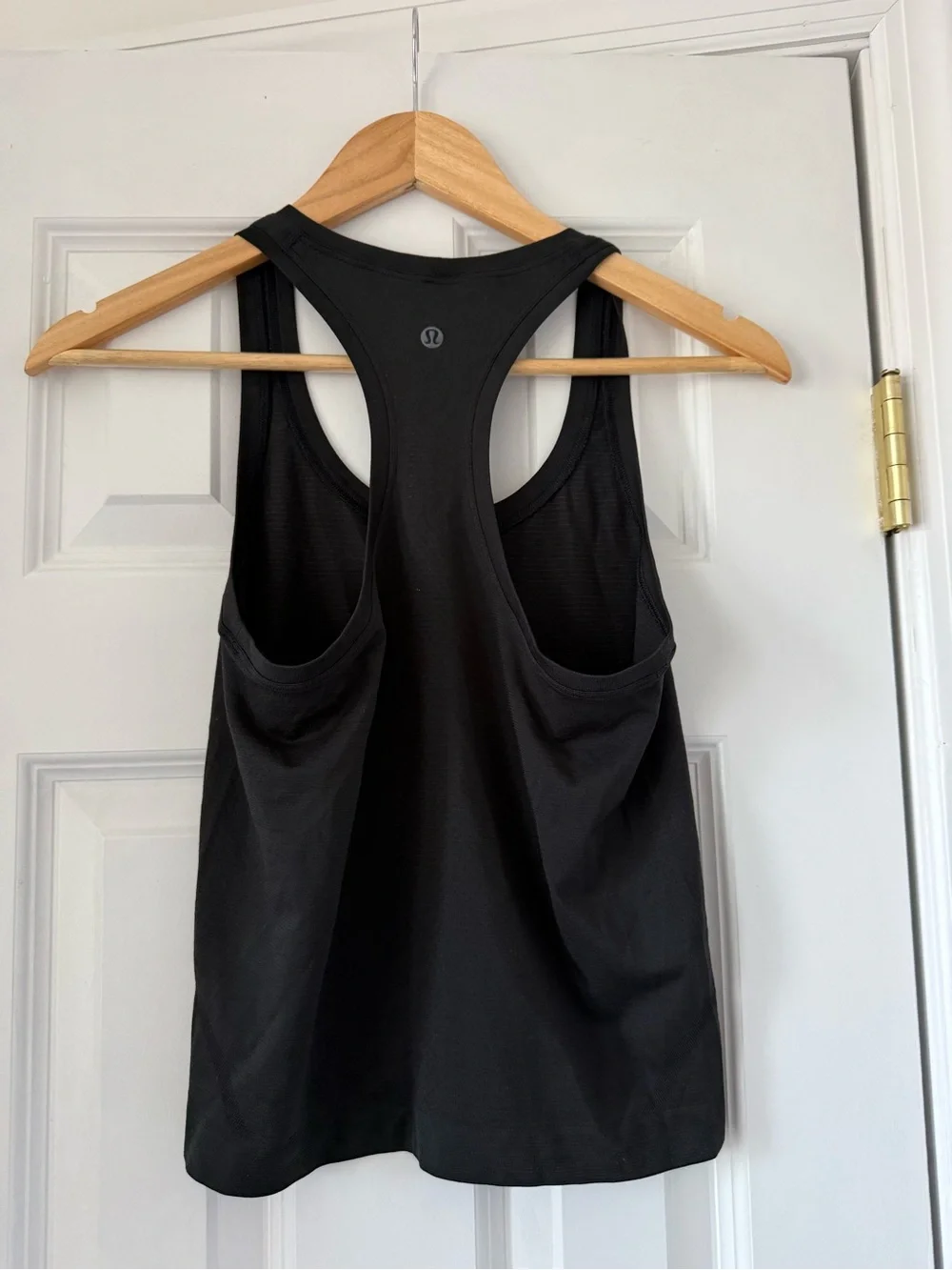 Lululemon Swiftly Tech Racerbank Tank Top 2.0 Waist Length Black